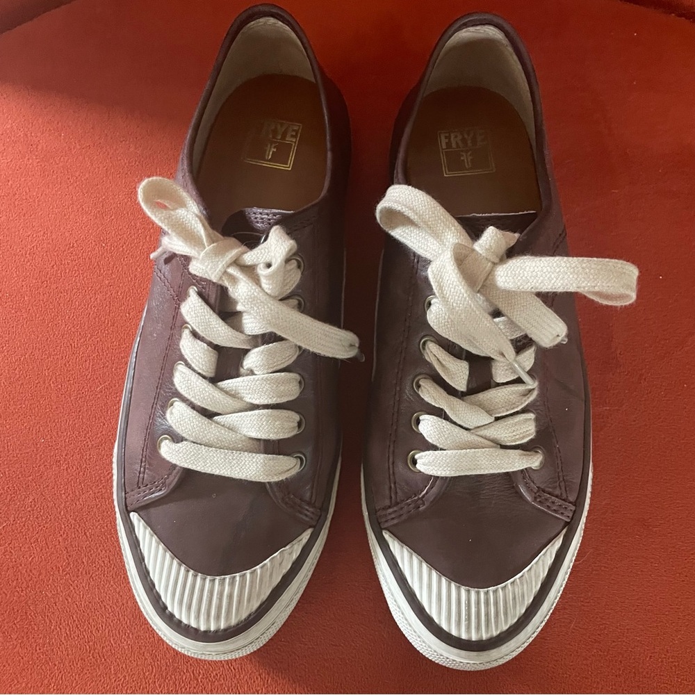 Frye Brown and White Sneakers Classic Low-Top Style